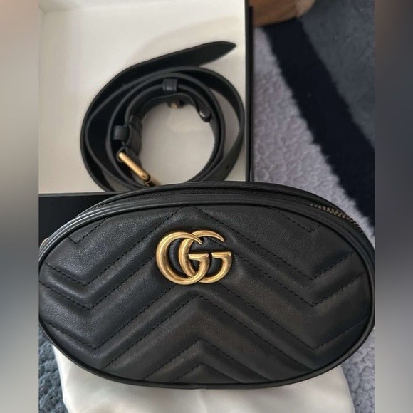 Authentic Gucci GG Marmont Waist Bag in Black - Picture 6 of 7